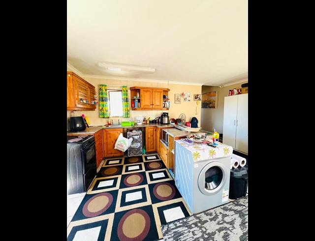 1 BEDROOM TOWNHOUSE FOR SALE IN THE WOLDS